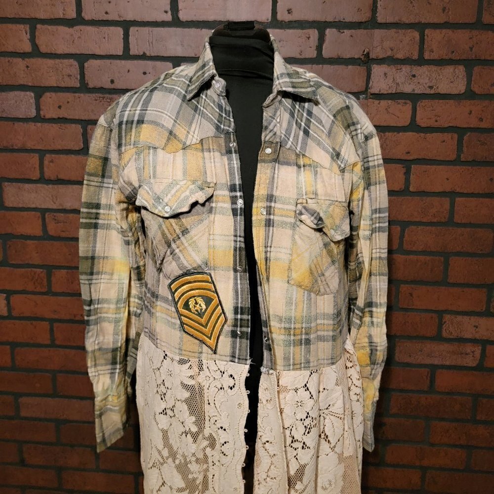 Custom Junk Gypsy Vintage flannel/tablecloth duster.  Snap Front.  Size LG/XL.